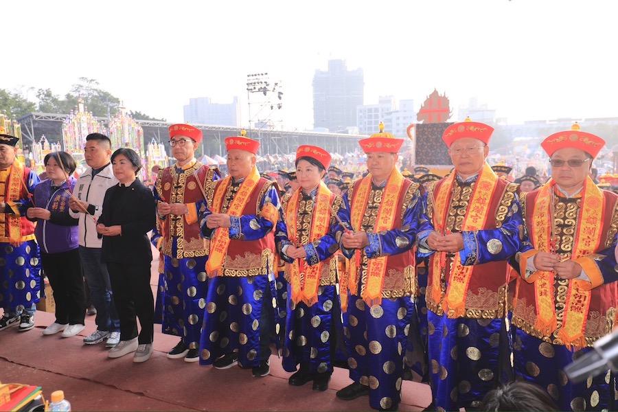 盛況空前！ 中市大甲鎮瀾宮七朝建醮普渡開香 盧市長祈求國泰民安