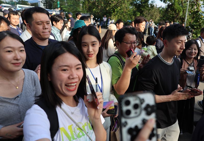 陸生團遇抗議 蕭旭岑：看看台灣自然面貌很好